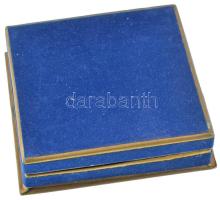 ~1960-1970. "Magyar Hajó és Darugyár 1835" bronz emlékérem eredeti kék tokban (60mm) T:AU