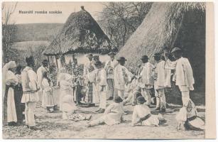 1913 Húsvéti román szokás. Adler fényirda, Szászváros 1912. / Romanian folklore, Easter tradition (vágott / cut)