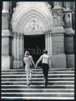 1974 Mihalecz Lajos miskolci fotóművész pecséttel jelzett, vintage fotóművészeti alkotása (Ásó, kapa, nagyharang), ezüst zselatinos fotópapíron, 24x18 cm