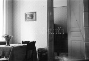 Régi lakásbelsők, 5 db fotónegatív, 6×9 cm