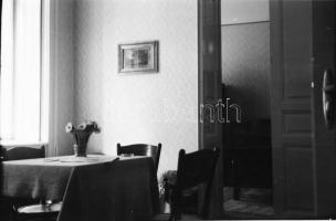 Régi lakásbelsők, 5 db fotónegatív, 6×9 cm