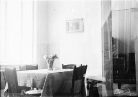 Régi lakásbelsők, 5 db fotónegatív, 6×9 cm