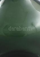 Üvegpalack. Parád, XX. sz. első fele, zöldes színezésű, jelzés nélkül, minimális kopottsággal, m: 30...