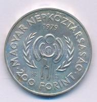 1979. 200Ft Ag "Nemzetközi gyermekév" T:BU patina Adamo EM57