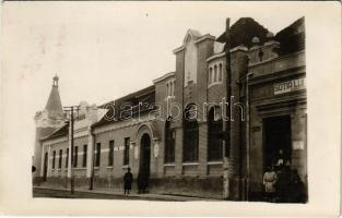 Mezőtelegd, Tileagd; Primaria / Községháza / town hall. photo (EK)