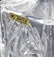 Kristály whiskys üveg. Csiszolt üveg dugóval 26 cm