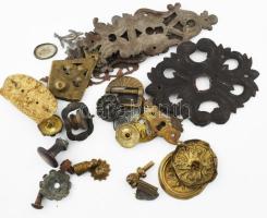 Doboznyi sokdarabos antik bútorveret tétel, réz, bronz, fém, klf méretben és állapotban