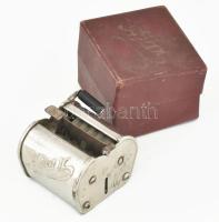 Régi borotvapenge-élező, Ajax, Dr. Steiner's Patent, fém, kisebb rozsdafoltokkal, eredeti dobozában, 8x7,5x6 cm