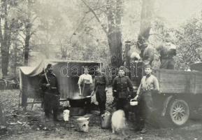 1938 Fotóalbum kis részben falusi életképekkel, többségében katonai fotókkal, Kartal, katonák az Ipo...