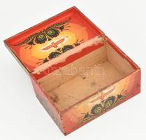 Szent István fa doboz, kopásokkal, 15,5×23×12 cm