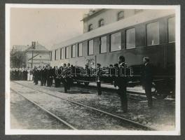 1935 Dunakeszi, Magyarság Dal és Önk. Egyesület fotóalbuma egyesületi tag részére, elnökség aláírása...