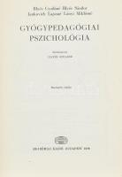 Illyés Gyuláné et al.: Gyógypedagógiai pszichológia. Bp., 1978, Akadémiai Kiadó. Harmadik kiadás. Kiadói egészvászon-kötés, intézményi bélyegzőkkel, volt könyvtári példány.