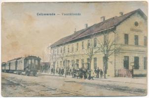 Csíkszereda, Miercurea Ciuc; vasútállomás, vonat / railway station, train (fl)