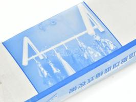 Falra szerelhető ruhaakasztó eredeti dobozában 40 cm