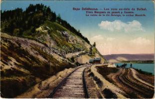 Baikal, les vues au-dela du Baikal. La vallée de la riv. Selenga, le rocher Mandrik / railway line, riverside (worn corners)