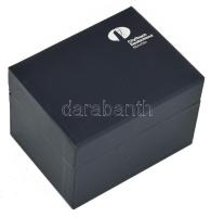 Lézergravírozott asztaldísz. Hibátlan, dobozában, 8x5x5 cm