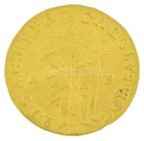 1722K-B Dukát Au "III. Károly" Körmöcbánya (2,92g) T:VF hajlott lemez, körbenyírva / Hunga...