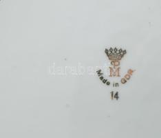2 db PM német porcelán áttört kínáló d: 26 cm, hajszálrepedéssel, + kis tálka 10 cm. Matricás, jelze...