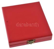 ~1970. "Videoton" aranyozott fém plakett eredeti tokban (56x76mm) T:AU