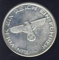 DN "Adolf Hitler" modern ezüstözött fém érem, fantáziakiadás T:exPP