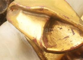 Puttó. cca XIX. sz., feltételezhetően magyar szobrász, faragott fa, átfestve, kopásokkal, m: 51 cm