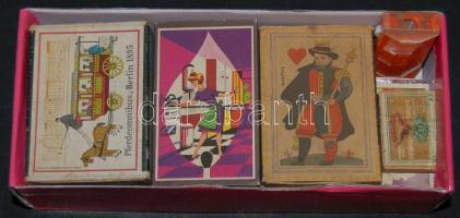 25 db kisméretű és 7 nagy méretű gyufásdoboz gyufával + 1 öngyújtó