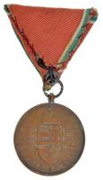 1939. "Magyar Bronz Vitézségi Érem" bronz kitüntetés mellszalaggal T:XF ph, kis patina / 
...