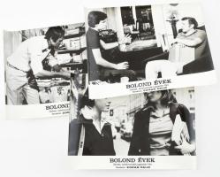 cca 1977 Bolond évek c. jugoszláv film, 6 db filmfotó / werkfotó, 24x18 cm