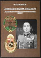 Sallay Gergely Pál: Seregszemle fémben, zománcban - A Magyar Királyi Honvédség és a leventemozgalom jelvényei 1938-1945. .Bp., 2009. Monarchia kiadó. Kiadói kartonálással. 264 + 4 p. Újszerű állapotban