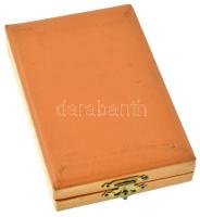 1981. "100 éves a Vöröskereszt" műgyantás bronz kitüntetés, mellszalagon, eredeti díszdobo...