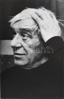 Tóth Sándor (1935-): Amerigo Tot portréja. Fotó, jelzés nélkül, későbbi előhívás, 30x20 cm