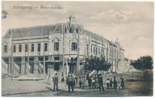 Szerdahely, Miercurea Sibiului, Mercurea, Merkurea, Reussmarkt; saroképület építés közben munkásokkal / corner house under construction with workers (fa)