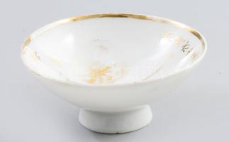 Japán porcelán katonai szakés csésze. cca 1940-1944, 19. gyalogezred, 3. század. Kopással, pattanáss...