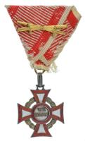 1916. "A Katonai Érdemkereszt III. Osztálya hadidíszítménnyel és kardokkal" fülön jelzett, zománcozott Ag kitüntetés sérült mellszalagon T:XF zománchiba Hungary 1916. "Military Merit Cross, 3rd Class with war decoration" enamelled Ag decoration on damaged ribbon, hallmarked on the ear C:XF enamel error NMK 175.
