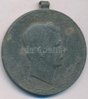 1918. "Sebesültek Érme" Zn kitüntetés mellszalag és függesztőkarika nélkül. Szign.: R. Placht T:XF oxidáció Hungary 1918. "Wound Medal" Zn decoration without ribbon and ring. Sign.: R. Placht C:XF corrosion NMK 328.