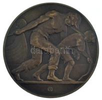 Szántó Gergely (1886-1962) 1929. "Az élet győzelme a munka küzdelme" bronz emlékérem, Érem...