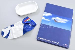 Malév reklámtárgyak: Alföldi hamuzó, felfújható strandlabda, mappa, benne prospektussal, használt színezővel, poggyászcímkékkel.
