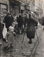 Ronis, Willy - Mac Orlan, Pierre: Belleville et Ménilmontant. Willy Ronis fotóművész felvételei Pier...