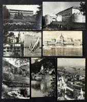 Kb. 300 db MODERN magyar fekete-fehér retro képeslap kisebb településekkel és 1 Ft-os lapokkal, 1950...