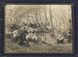 cca 1904 Kolozsvári Bükk botanikai kirándulás, a fotón Richter Aladár botanikus, Hoffer András 18x13 cm (szakadások) / Botaical excursion to the forests near Cluj