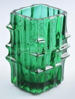 Vladislav Urban (1937-2022), Sklo Union: Design üveg váza. cca 1960, öntött, anyagában színezett türkiz üveg. Jelzés nélkül, némi kopással, m: 14 cm