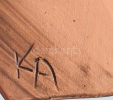 Kálmán Anikó, a művész hagyatékából: Sün figurális fogpiszkatartó. Jelzett, hibátlan, 8,5x7,5 cm