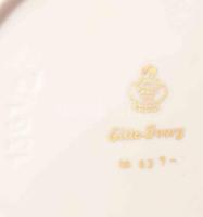 Karlsbad porcelán kis süteményes készlet. Aranyozott, matricás, jelzett, minimális kopással 6 + 1 da...