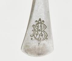 1896 6 db ezüst (Ag) mokkás kanál. Milleniummi 1 koronás érmékből. Monogrammal. 69 g Hozzá Hemger An...