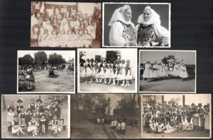 cca 1920-1945 Magyar népviselet témájú fotó tétel, össz. 85 db fotó és fotólap, 6x4,5 cm és 14x9,5 c...