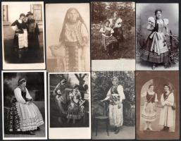 cca 1920-1945 Magyar népviselet témájú fotó tétel, össz. 85 db fotó és fotólap, 6x4,5 cm és 14x9,5 c...