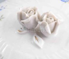 2 db Hollóházi virág mintás kaspó m: 12 cm és Bonbonniere d: 18 cm . Kézzel festett, jelzett, minimá...