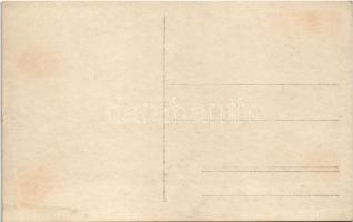 Cegléd, Kossuth szobor. photo