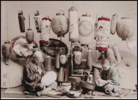 cca 1890 Japán, lampion készítők, 1 db modern nagyítás, jelzés nélkül, 15x21 cm