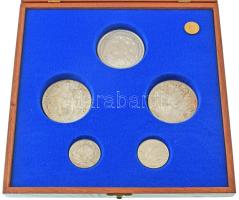 Csóka Zsuzsanna (1962-) 1996. "Millecentenárium" Ag emlékérem sorozat fa dísztokban a Babi...